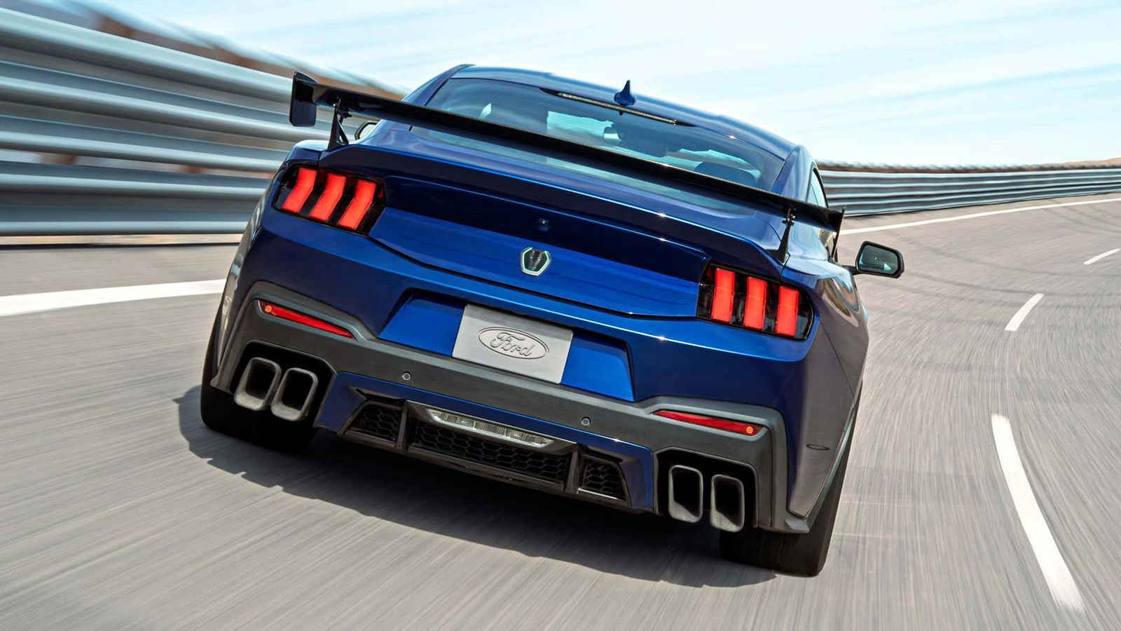 Αυτή είναι η νέα Ford Mustang Dark Horse SC